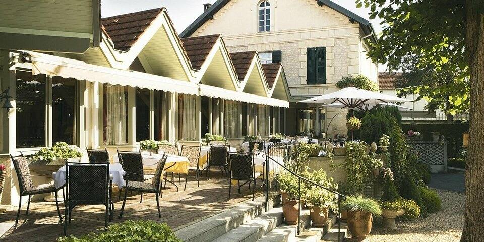 Hôtel Le Relais d'Aumale - facade