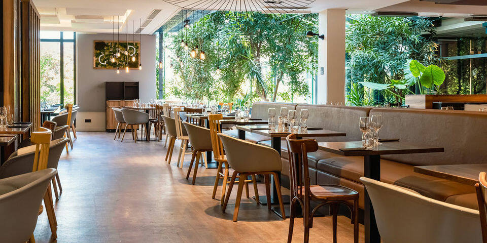 restaurant