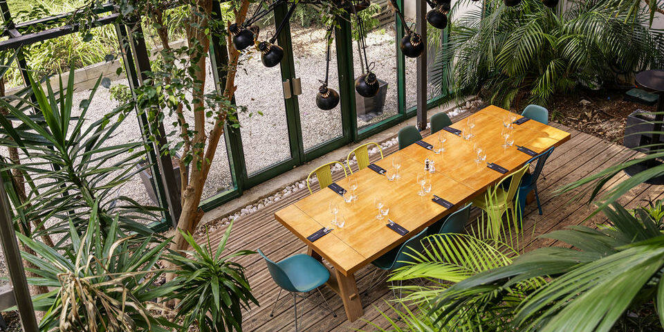 restaurant
