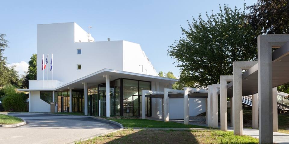 Hôtel Mercure Aix-les-Bains Domaine de Marlioz - facade