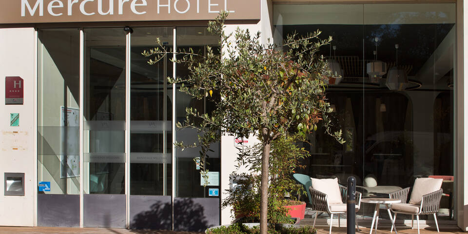 Hôtel Mercure Montpellier Centre Comédie — facade