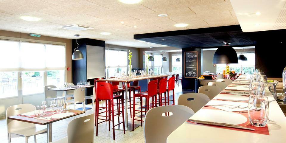 Hôtel Restaurant Campanile Lille Nord - Wasquehal — restaurant