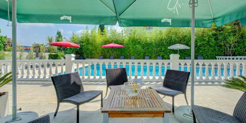 Hôtel Restaurant Eurotel — divers