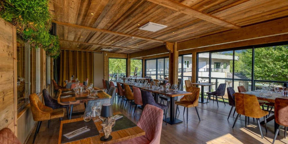 Hôtel Restaurant Les Lodges du Lac - restaurant