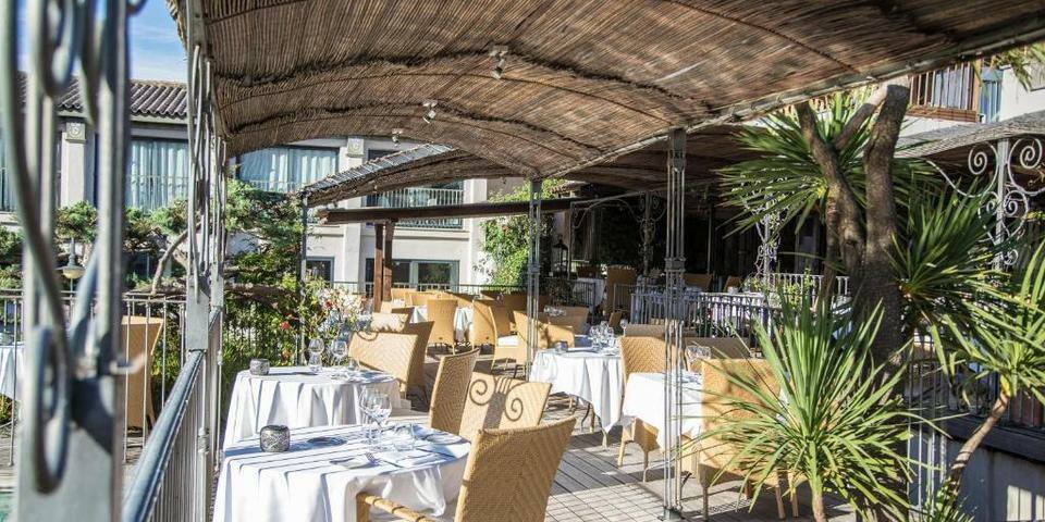 restaurant