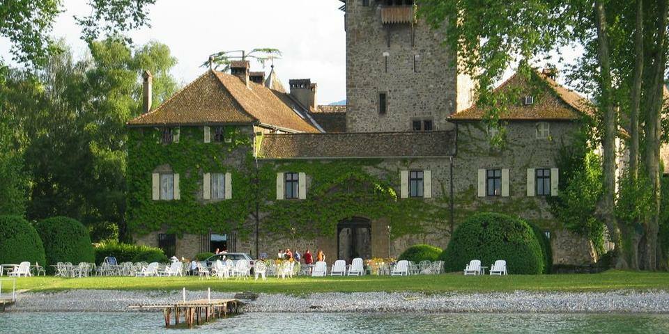 Hôtellerie du Château de Coudrée — facade