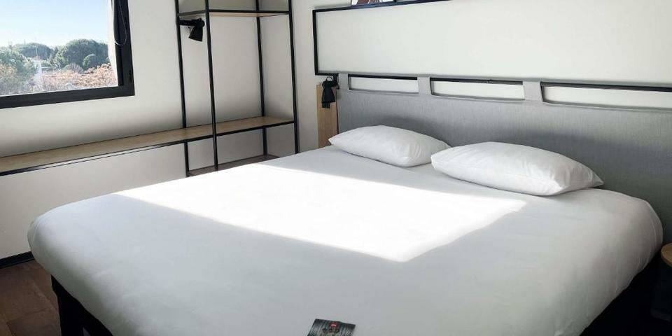 Ibis Lunel Petite Camargue — chambre