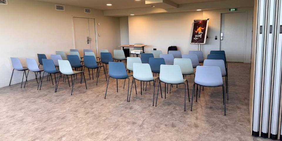 Ibis Lunel Petite Camargue — salles_reunion