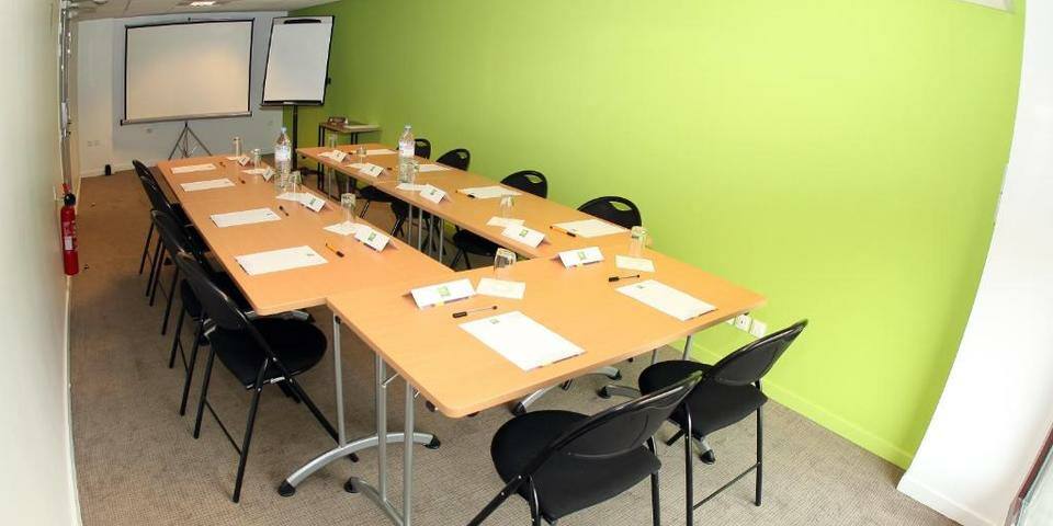 ibis Styles Nîmes Gare Centre — salles_reunion