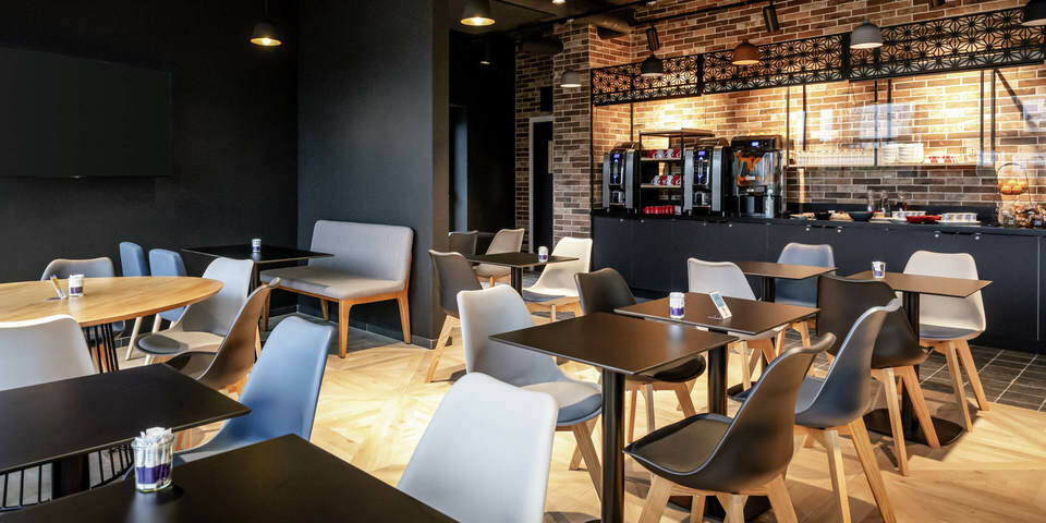 Ibis Styles Valenciennes Petite Forêt — restaurant
