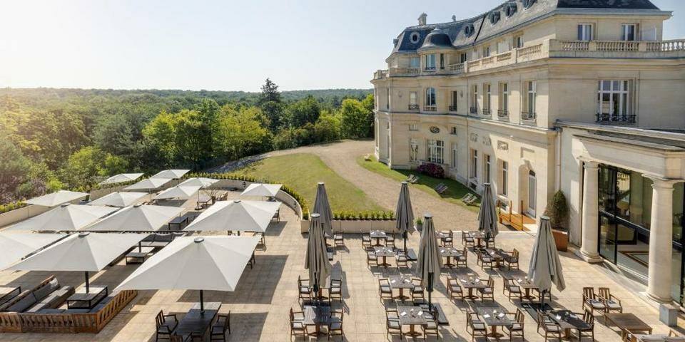 InterContinental Chantilly Château Mont Royal - facade