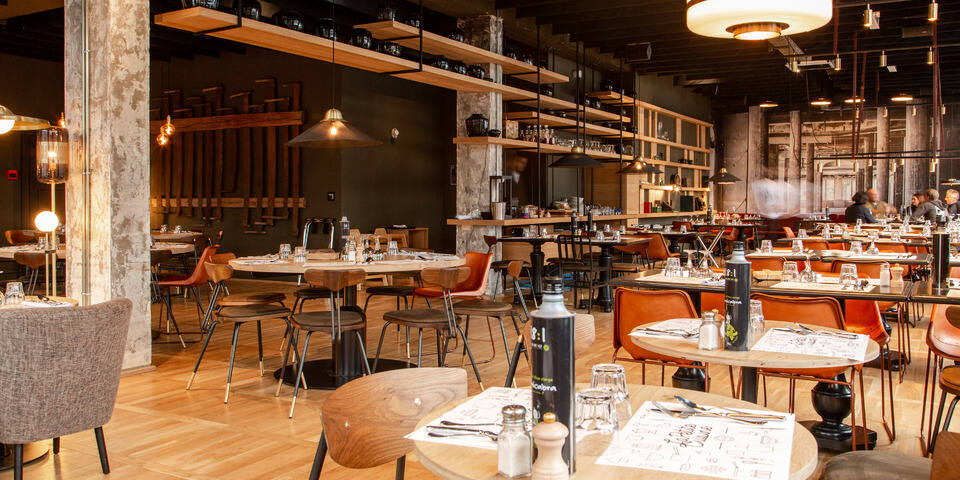 restaurant