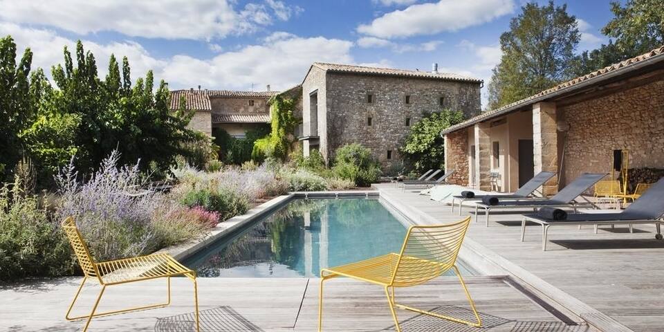 La Maison d'Ulysse — divers