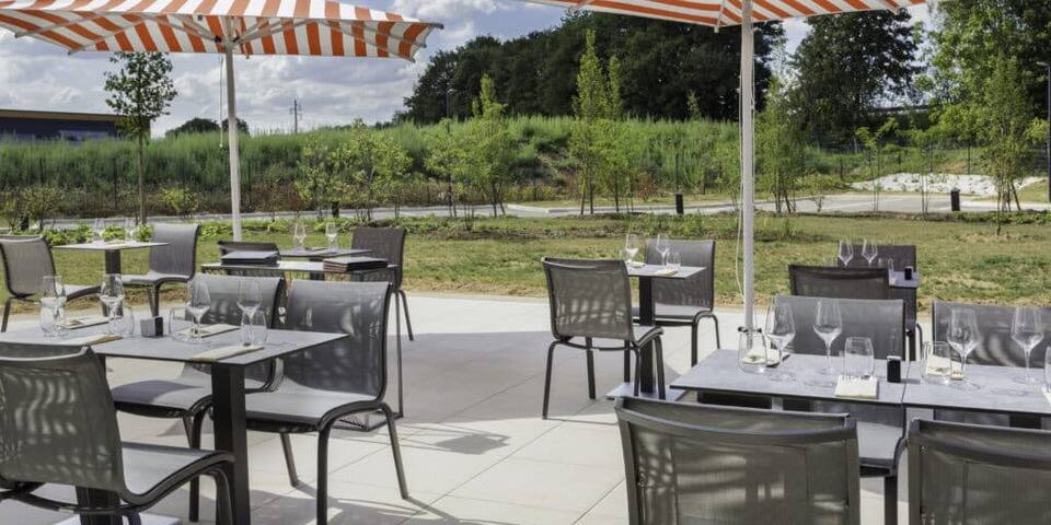 restaurant