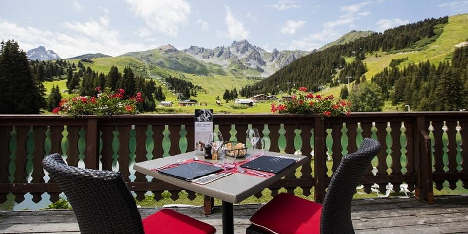 Lake Hôtel Courchevel 1850 by HappyCulture - facade