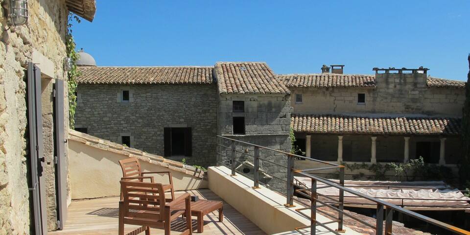 L'Artemise — facade