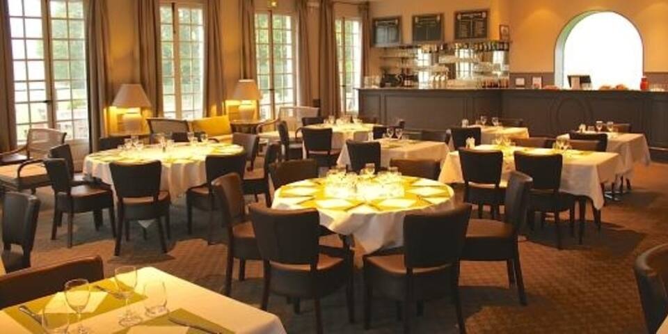 Le Château de la Vigne — restaurant