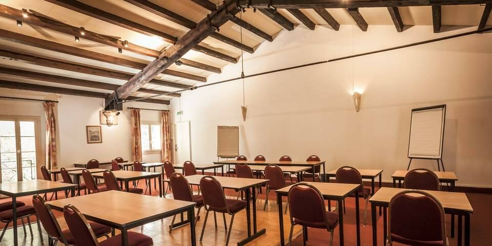 Le Clos de l'Aube Rouge — salles_reunion