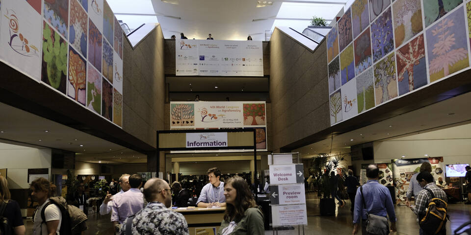Le Corum - Palais des Congrès — salles_reunion