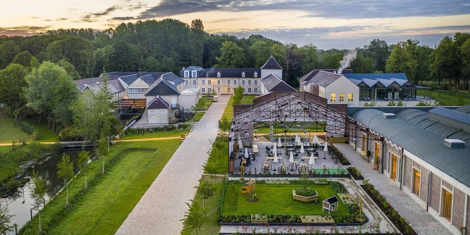 Le Grand Pavillon Chantilly - facade