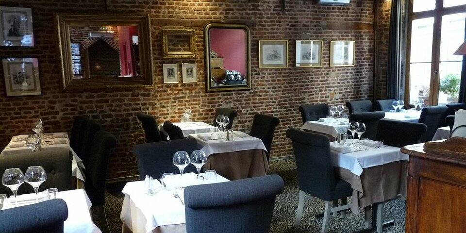 Le Lion Bossu — restaurant