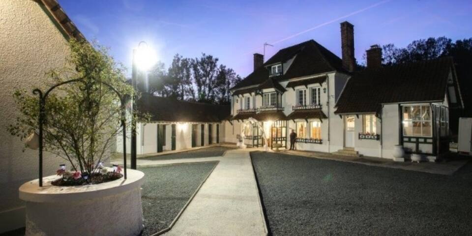 Le manoir des Essarts - master