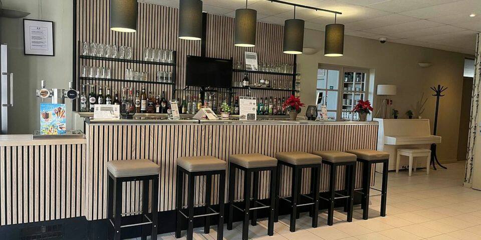 Le Mas des Ponts d'Arles — restaurant