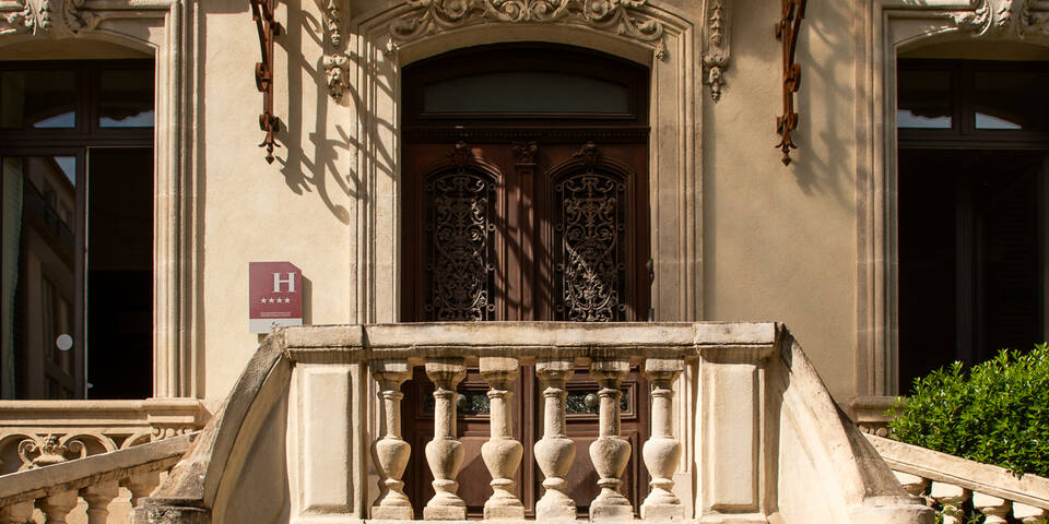 L'Hôtel Particulier Béziers — facade
