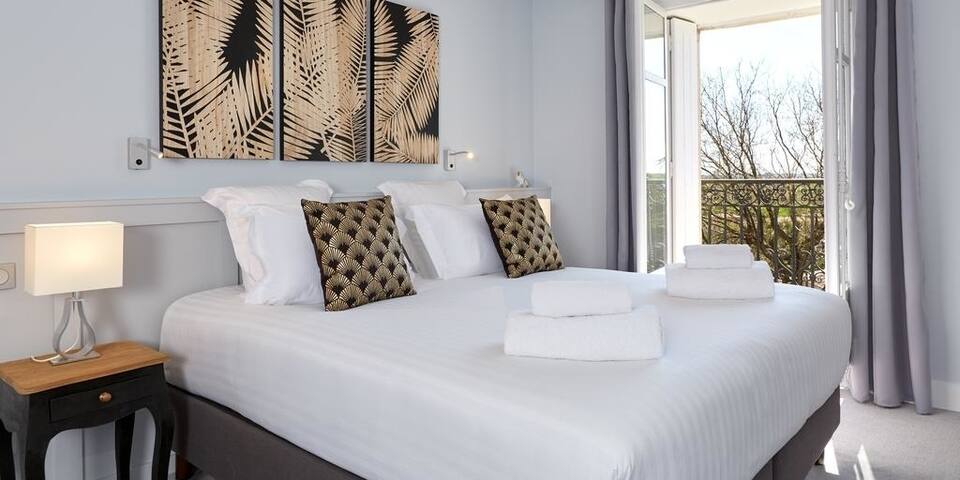 L'Hôtel Saint-Alban — chambre