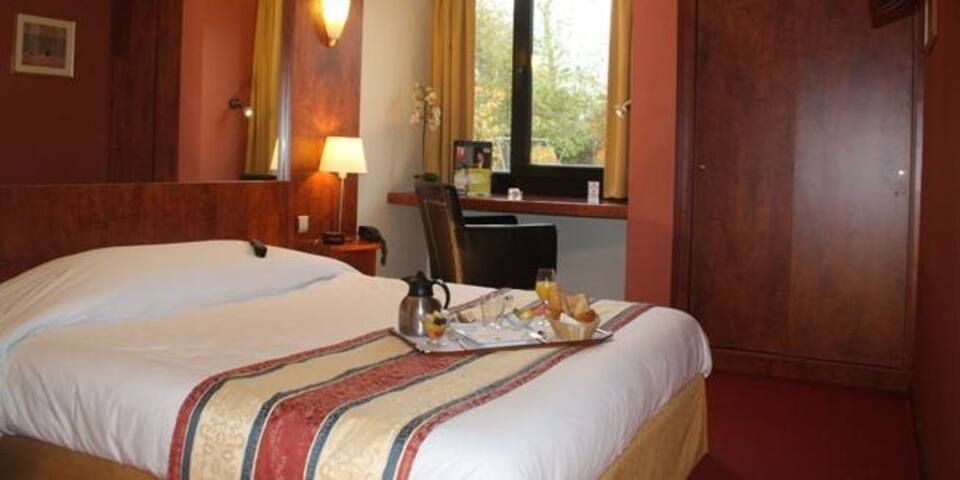 Logis des Acacias — chambre