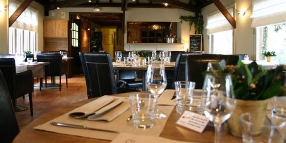 Logis des Acacias — restaurant