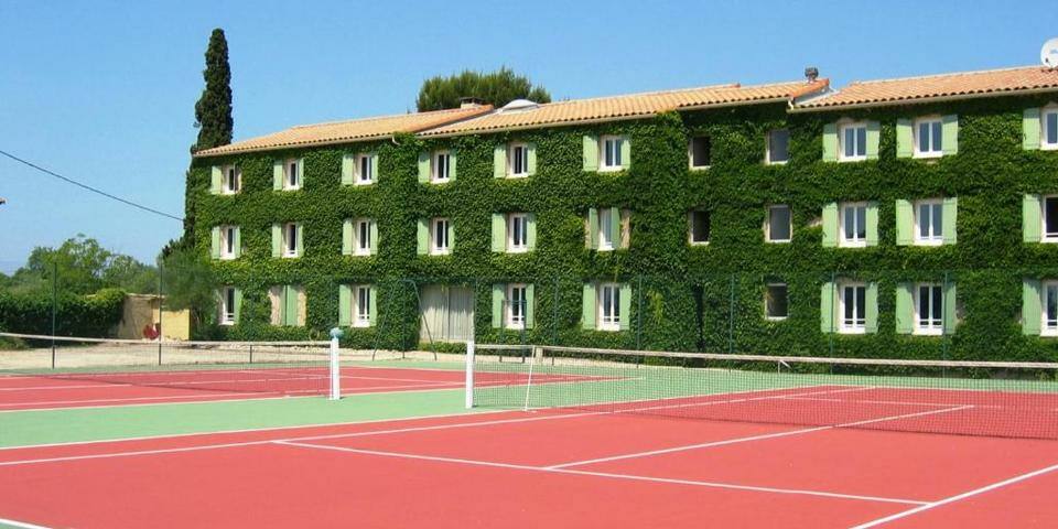 Logis Hôtel Uzès Pont du Gard — facade