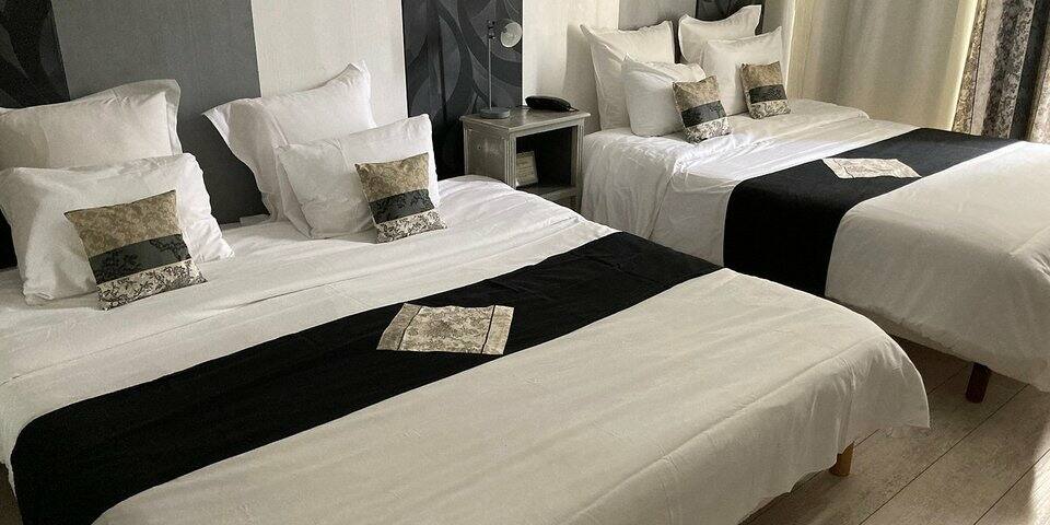 Logis les Aubuns Country Hôtel — chambre