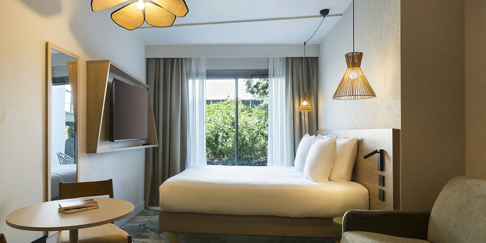 Mercure Nîmes Centre Arènes — chambre