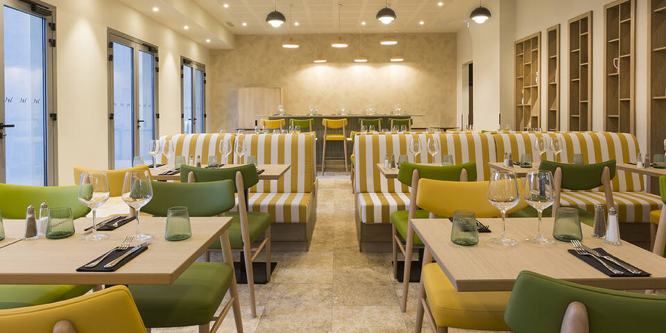Mercure Nîmes Centre Arènes — restaurant