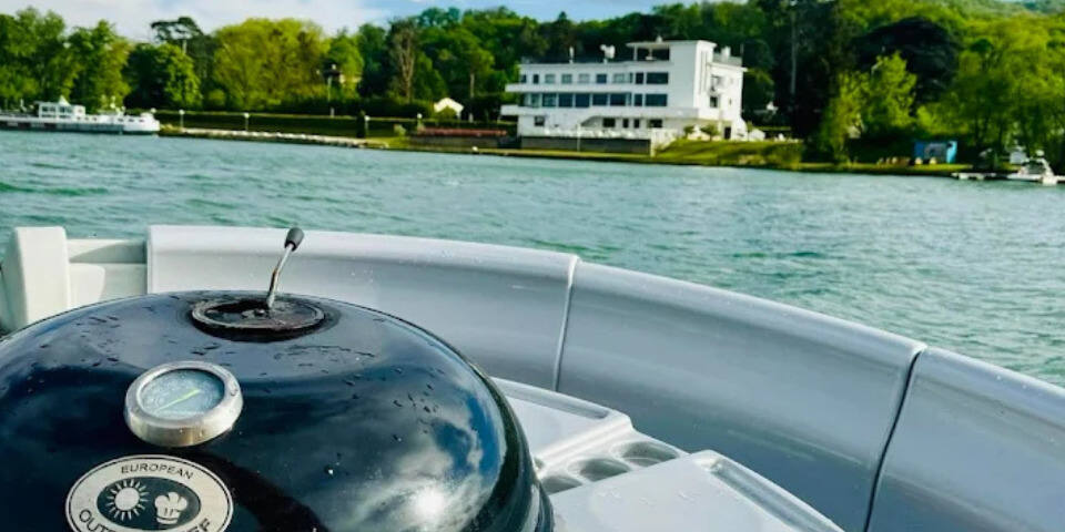 O'BBQ Boat