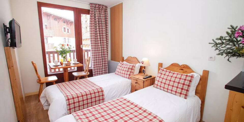 Odalys Hotel Residence Chalet Alpina - chambre
