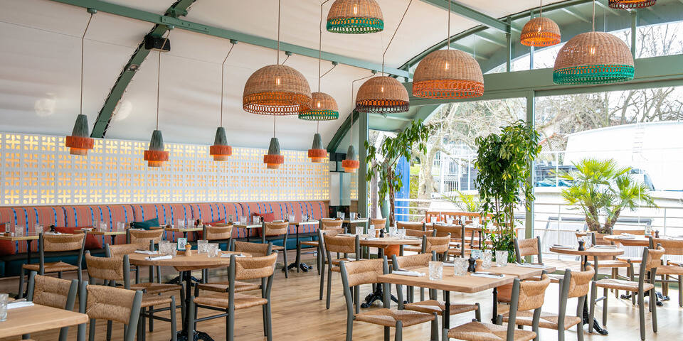 restaurant