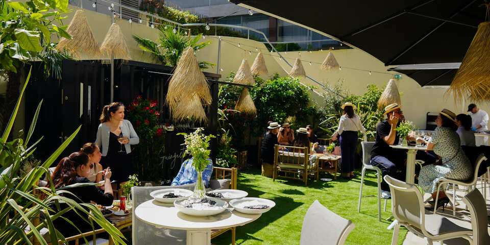restaurant