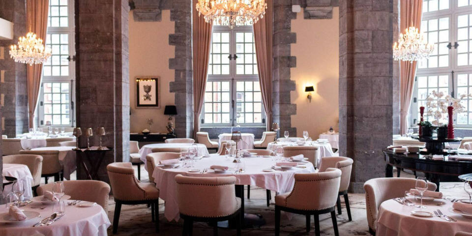 restaurant