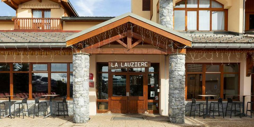 SOWELL Family la Lauzière - facade
