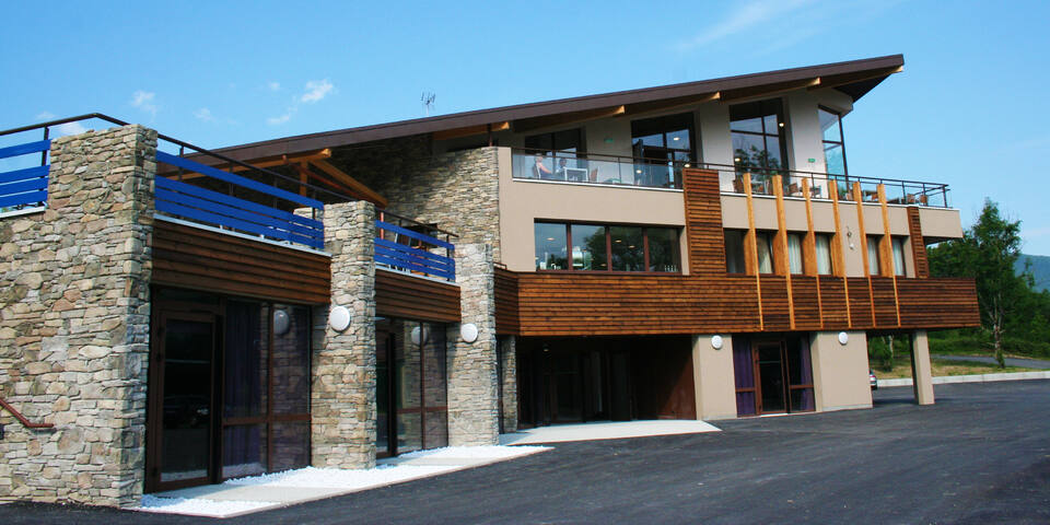 Ternélia - Le Pré du Lac — facade