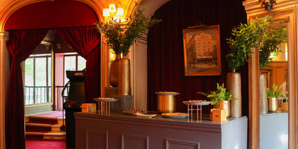 restaurant