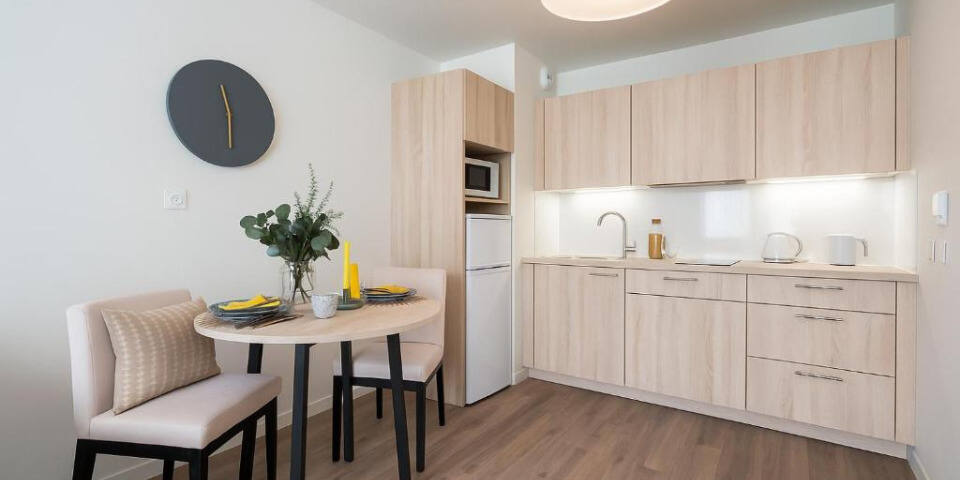 Zenao Appart'hôtels Villeneuve d'Ascq — chambre